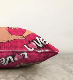 Pembe Love Popart Tasarımlı Dijital Baskılı Raşel Kadife Yastık Kırlent Kılıfı Realhomes