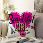 Beautiful Girl Tasarımlı Popart Dekoratif Raşel Kadife Yastık Kırlent Kılıfı Realhomes