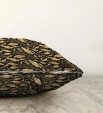 Siyah Zeminli Altın Yapraklar Motifli Dekoratif Raşel Kadife Yastık Kırlent Kılıfı Realhomes
