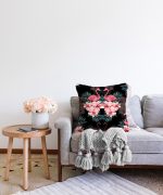 Siyah Zeminde Lilyum ve Flamingo Özel Tasarım Raşel Kadife Yastık Kırlent Kılıfı Realhomes
