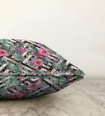 Geometrik Zeminde Çiçek ve Kaktüsler Özel Tasarım Raşel Kadife Yastık Kırlent Kılıfı Realhomes