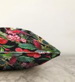 Siyah Zeminde 3D Tropikal Papağanlar Modern Raşel Kadife Yastık Kırlent Kılıfı Realhomes