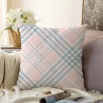 - Sonil-K-3334-Gorsel1 - Realhomes Pembe Zeminli Ekose Desenli Özel Tasarım Raşel Kadife Yastık Kırlent Kılıfı Realhomes