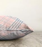 - Sonil-K-3334-Gorsel3 - Realhomes Pembe Zeminli Ekose Desenli Özel Tasarım Raşel Kadife Yastık Kırlent Kılıfı Realhomes