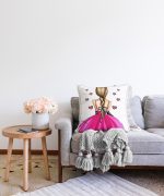 - Sonil-K-3379-Gorsel2 - Realhomes Balerin Kız Çizimli Dijital Baskılı 3D Dekoratif Raşel Kadife Yastık Kırlent Kılıfı Realhomes
