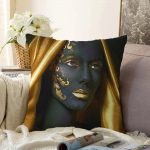 - Sonil-K-3415-Gorsel1 - Realhomes  Afrika Kadın İnsan Figürlü Modern Dekoratif Raşel Kadife Yastık Kırlent Kılıfı Realhomes