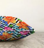 Geometrik Zeminli Çiçekler Özel Tasarımlı Dijital Baskılı Raşel Kadife Yastık Kırlent Kılıfı Realhomes