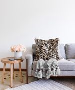 - Sonil-K-3791-Gorsel2 - Realhomes Realhomes Leopar Motifli Dijital Baskılı Raşel Kadife Yastık Kırlent Kılıfı Realhomes