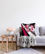 - Sonil-K-4236-Gorsel2 - Realhomes  Siyah Zemin Pembe ve Mavi Güller Özel Tasarım Raşel Kadife Yastık Kırlent Kılıfı Realhomes