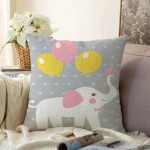 Gri Zeminde Fil ve Balon Desenli Çocuk Odası Raşel Kadife Yastık Kırlent Kılıfı Realhomes