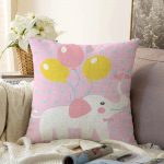 Pembe Zeminde Fil ve Balon Motifli Çocuk Odası Raşel Kadife Yastık Kırlent Kılıfı Realhomes