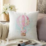 Uçan Balon Desenli Dijital Baskılı Çocuk Odası Raşel Kadife Yastık Kırlent Kılıfı Realhomes