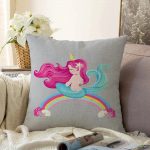 Gri Zeminde Denizkızı Desenli Dijital Baskılı Çocuk Odası Raşel Kadife Yastık Kırlent Kılıfı Realhomes