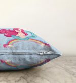 Mavi Zeminde Denizkızı Desenli Dijital Baskılı Çocuk Odası Raşel Kadife Yastık Kırlent Kılıfı Realhomes