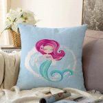 Mavi Zeminde Denizkızı Desenli Dijital Baskılı Çocuk Odası Raşel Kadife Yastık Kırlent Kılıfı Realhomes