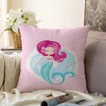 Pembe Zeminde Denizkızı Desenli Dijital Baskılı Çocuk Odası Raşel Kadife Yastık Kırlent Kılıfı Realhomes