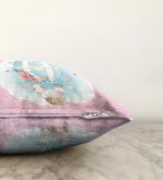 Pembe Zeminde Uçan Balon Desenli Dijital Baskılı Çocuk Odası Raşel Kadife Yastık Kılıfı Realhomes