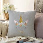 Gri Zeminde Magic Unicorn Tasarımlı Çocuk Odası Raşel Kadife Yastık Kırlent Kılıfı Realhomes