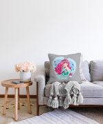 Gri Zeminde Denizkızı Tasarımlı Dijital Baskılı Çocuk Odası Raşel Kadife Yastık Kırlent Kılıfı Realhomes