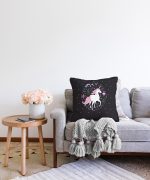 Siyah Zeminde Unicorn Sevimli At Çocuk Odası Raşel Kadife Yastık Kırlent Kılıfı Realhomes