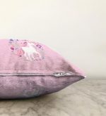 - Sonil-K-4334p-Gorsel3 - Realhomes  Pembe Zeminde Unicorn Sevimli At Çocuk Odası Raşel Kadife Yastık Kırlent Kılıfı Realhomes