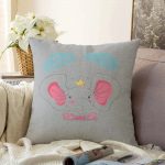 - Sonil-K-4337-Gorsel1 - Realhomes Realhomes Özel Tasarımlı Dijital Baskılı Çocuk Odası Raşel Kadife Yastık Kırlent Kılıfı Realhomes