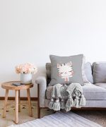 Sevimli Kedicik Desenli Çocuk Odası Raşel Kadife Yastık Kırlent Kılıfı Realhomes