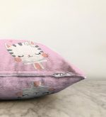 Sevimli Kedicik Desenli Çocuk Odası Raşel Kadife Yastık Kırlent Kılıfı Realhomes