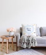 Mavi Balon ve Altın Kalpler Özel Tasarımlı Çocuk Odası Raşel Kadife Yastık Kırlent Kılıfı Realhomes