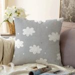 Gri Zeminde Bulutlar Özel Tasarımlı Çocuk Odası Raşel Kadife Yastık Kırlent Kılıfı Realhomes