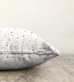 Beyaz Zeminde Renkli Kalpler Çocuk Odası Raşel Kadife Yastık Kırlent Kılıfı Realhomes