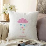 Beyaz Zeminde Pembe Bulutlu Baby Shower Çocuk Odası Raşel Kadife Yastık Kırlent Kılıfı Realhomes