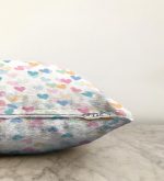 - Sonil-K-4371-Gorsel3 - Realhomes Beyaz Zeminde Rengarenk Kalpler Çocuk Odası Raşel Kadife Yastık Kırlent Kılıfı Realhomes