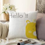 Sarı Ayıcık Hello Motifli Çocuk Odası Raşel Kadife Yastık Kırlent Kılıfı Realhomes