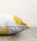 Sarı Ayıcık Hello Motifli Çocuk Odası Raşel Kadife Yastık Kırlent Kılıfı Realhomes