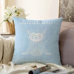 Mavi Zeminde Baykuş Özel Tasarımlı Bebek Odası Raşel Kadife Yastık Kırlent Kılıfı Realhomes