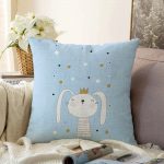 Renkli Puanlı Kedicik Desenli Bebek Odası Raşel Kadife Yastık Kırlent Kılıfı Realhomes
