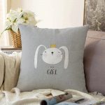 - Sonil-K-4387-Gorsel1 - Realhomes  Gri Zeminde Its Girl Tavşan Motifli Bebek Odası Raşel Kadife Yastık Kırlent Kılıfı Realhomes