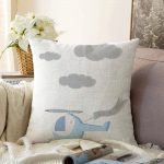 Beyaz Zeminde Helikopter Tasarımlı Bebek Odası Raşel Kadife Yastık Kırlent Kılıfı Realhomes