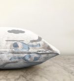 Beyaz Zeminde Helikopter Tasarımlı Bebek Odası Raşel Kadife Yastık Kırlent Kılıfı Realhomes