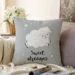 Gri Zeminde Sevimli Kuzucuk Tasarımlı Bebek Odası Raşel Kadife Yastık Kırlent Kılıfı Realhomes