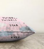 - Sonil-K-4494-Gorsel3 - Realhomes Realhomes Özel Tasarımlı Dijital Baskılı Çocuk Odası Raşel Kadife Yastık Kırlent Kılıfı Realhomes