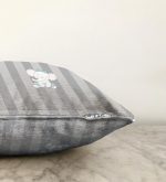 Gri Çizgili Fil Motifli Bebek Odası Raşel Kadife Yastık Kırlent Kılıfı Realhomes