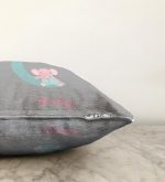 - Sonil-K-4536-Gorsel3 - Realhomes Gri Zeminde Aydaki Fil Desenli Bebek Odası Raşel Kadife Yastık Kırlent Kılıfı Realhomes