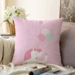 - Sonil-K-4552p-Gorsel1 - Realhomes Pembe Zeminde Unicorn At Tasarımlı Bebek Odası Raşel Kadife Yastık Kırlent Kılıfı Realhomes