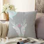 - Sonil-K-4565-Gorsel1 - Realhomes Gri Zeminli Sevimli Geyik Tasarımlı Bebek Odası Raşel Kadife Yastık Kırlent Kılıfı Realhomes