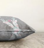 - Sonil-K-4565-Gorsel3 - Realhomes Gri Zeminli Sevimli Geyik Tasarımlı Bebek Odası Raşel Kadife Yastık Kırlent Kılıfı Realhomes