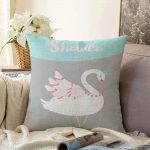 - Sonil-K-4567-Gorsel1 - Realhomes Realhomes Özel Tasarımlı Dijital Baskılı Çocuk Odası Raşel Kadife Yastık Kırlent Kılıfı Realhomes