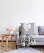 - Sonil-K-4574-Gorsel2 - Realhomes  Gri Zeminli Mavi Kalpli Unicorn Desenli Çocuk Odası Raşel Kadife Yastık Kırlent Kılıfı Realhomes