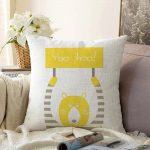 Beyaz Zeminde Ayıcık Motifli Dijital Baskılı Çocuk Odası Raşel Kadife Yastık Kırlent Kılıfı Realhomes